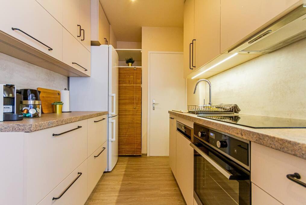 Roomy Apartment 80Sqm At City Center Free Parking Space, Ac & Balcony Budapešť Exteriér fotografie