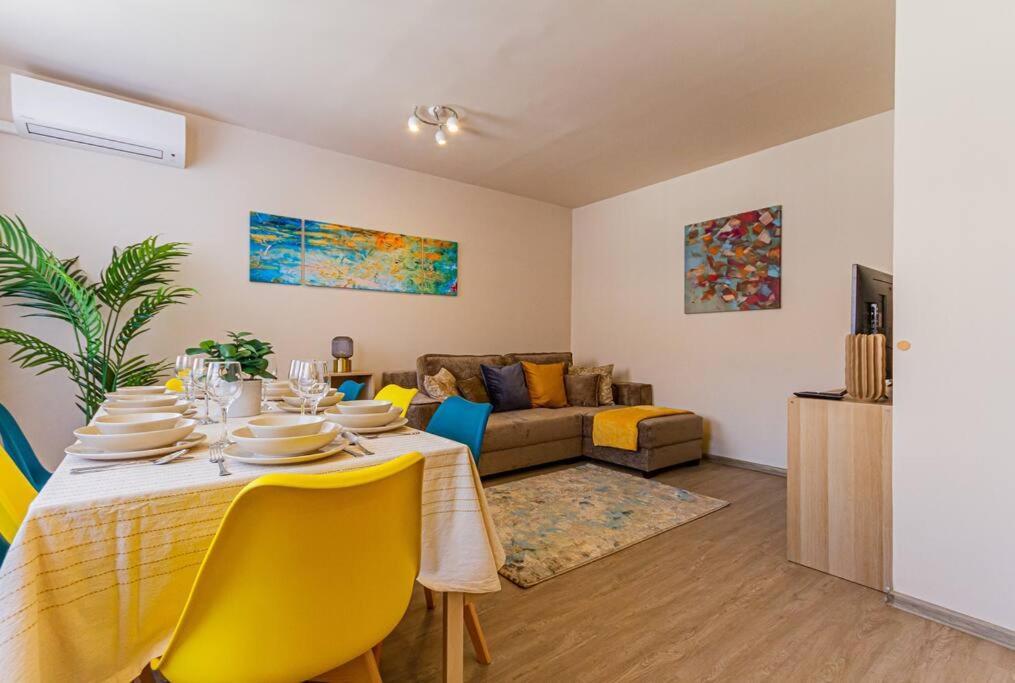Roomy Apartment 80Sqm At City Center Free Parking Space, Ac & Balcony Budapešť Exteriér fotografie